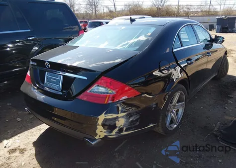 2011 Mercedes-Benz Cls 550 z USA, uszkodzony, nr VIN WDDDJ7CB4BA168229